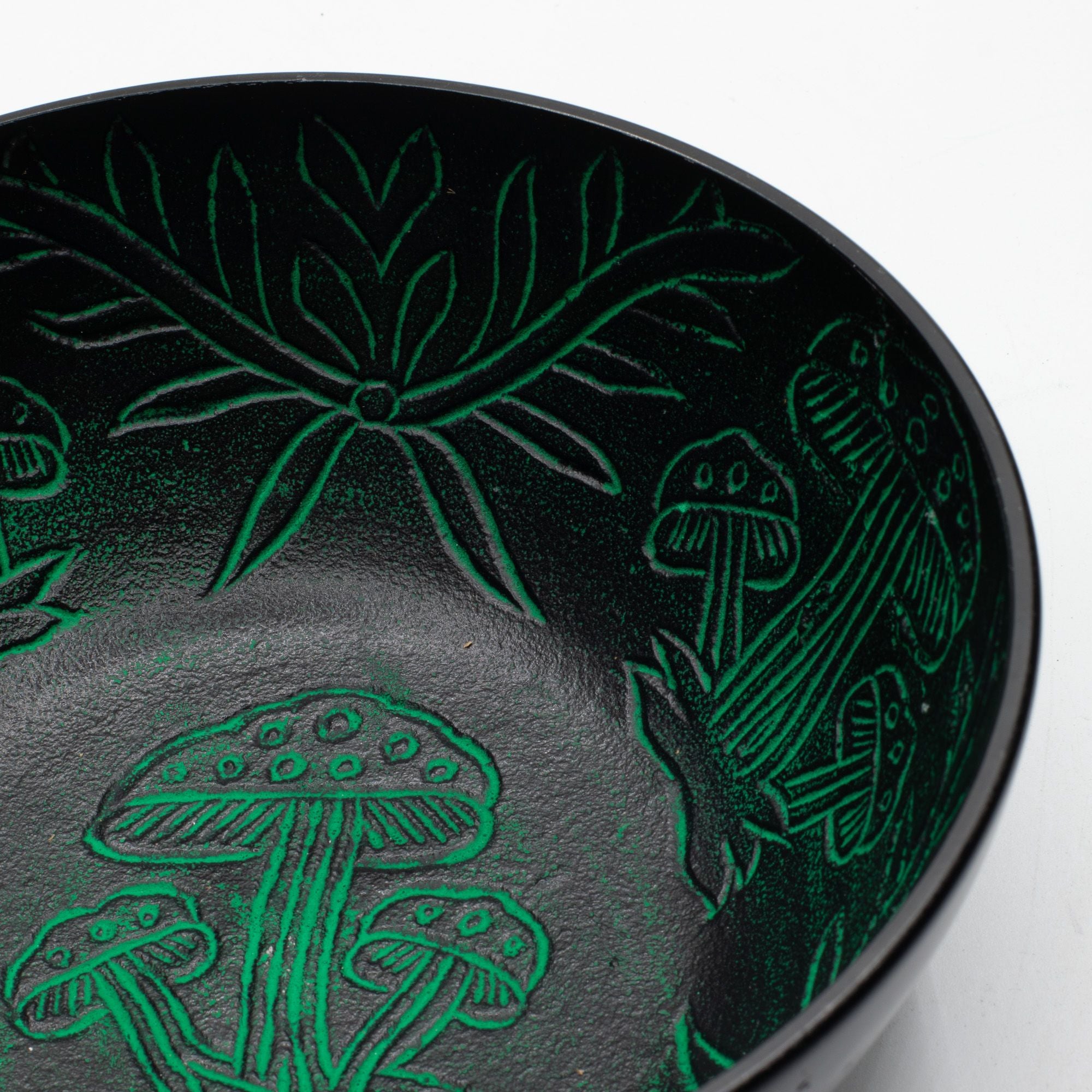 Aluminum Singing Bowl - Magic Mushroom - Green (20cm)