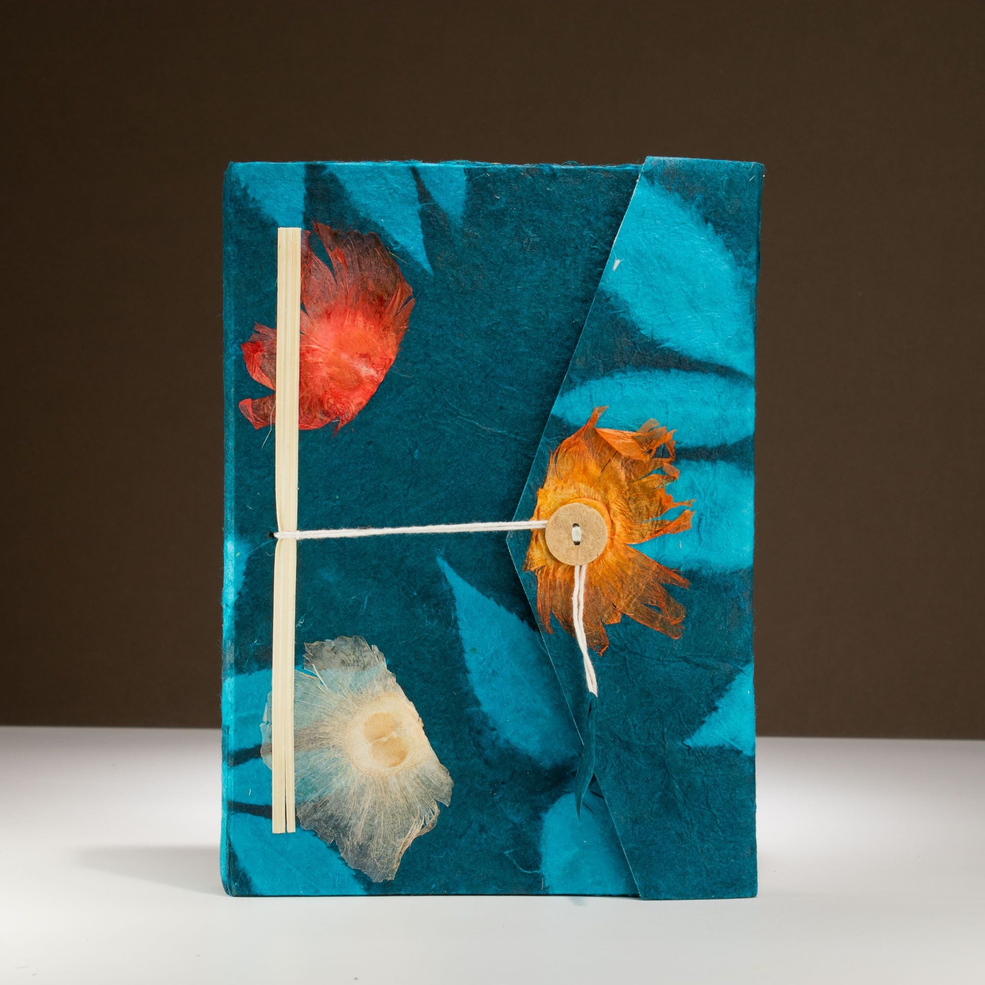 Lokta Bold Floral Notebook – Large (21x15cm) – 45 Leaves – Includes Bookmark – Midnight Blue