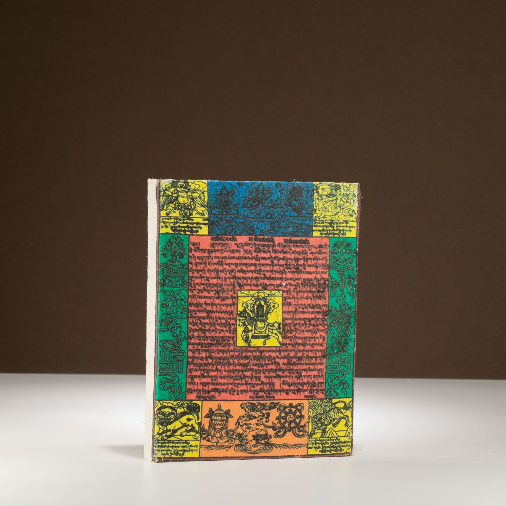 Lokta Traditional Prayer Flag Notebook – Medium (15x12cm) – 45 Leaves – Natural