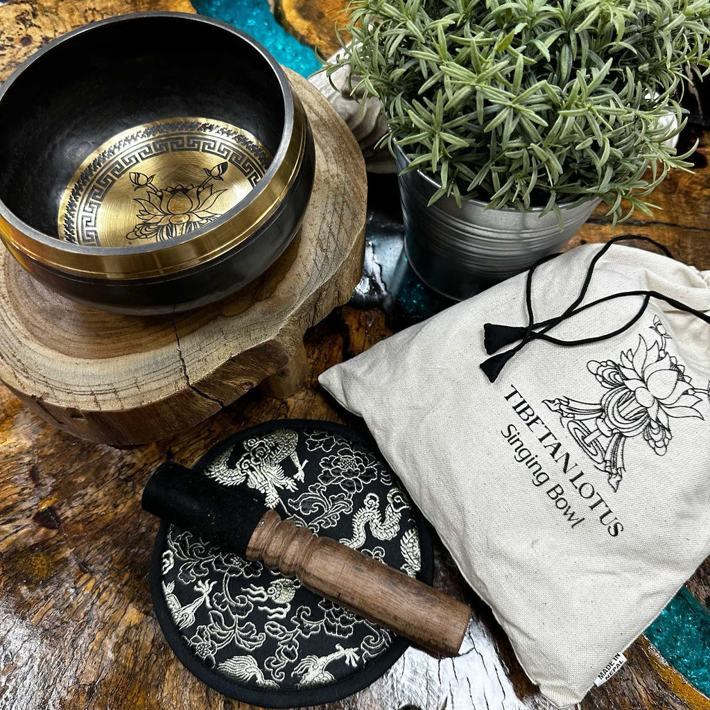 Hand Beaten & Engraved Singing Bowl Gift Set - 14cm - Lotus Flower