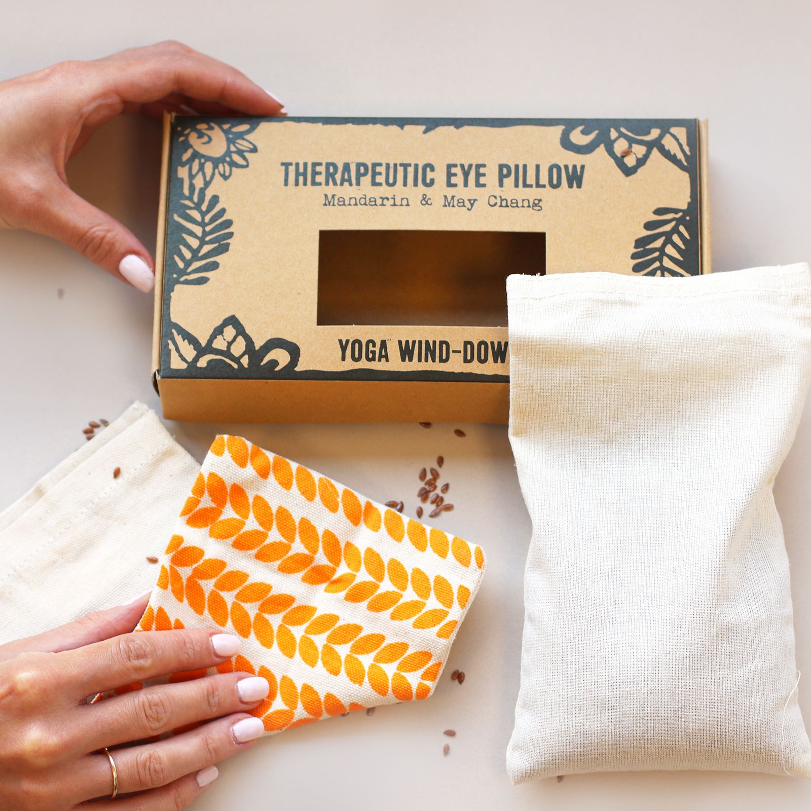 Agnes + Cat Eye Pillow -  Yoga wind-down