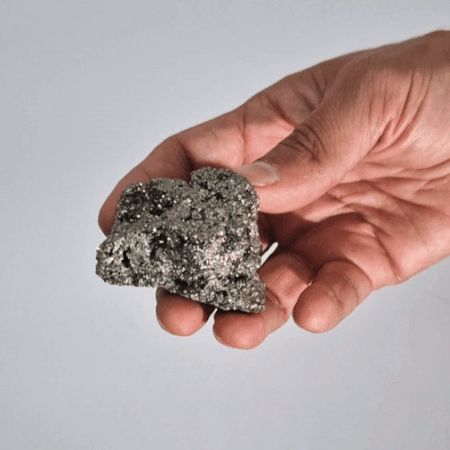 Perúskt pýrít – fyrsta flokks, stórt (u.þ.b. 100–135 g og 55–65 mm)